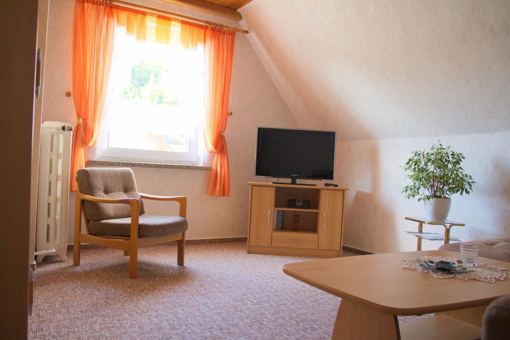 Ferienwohnung Zum Wald Sellin  الغرفة الصورة